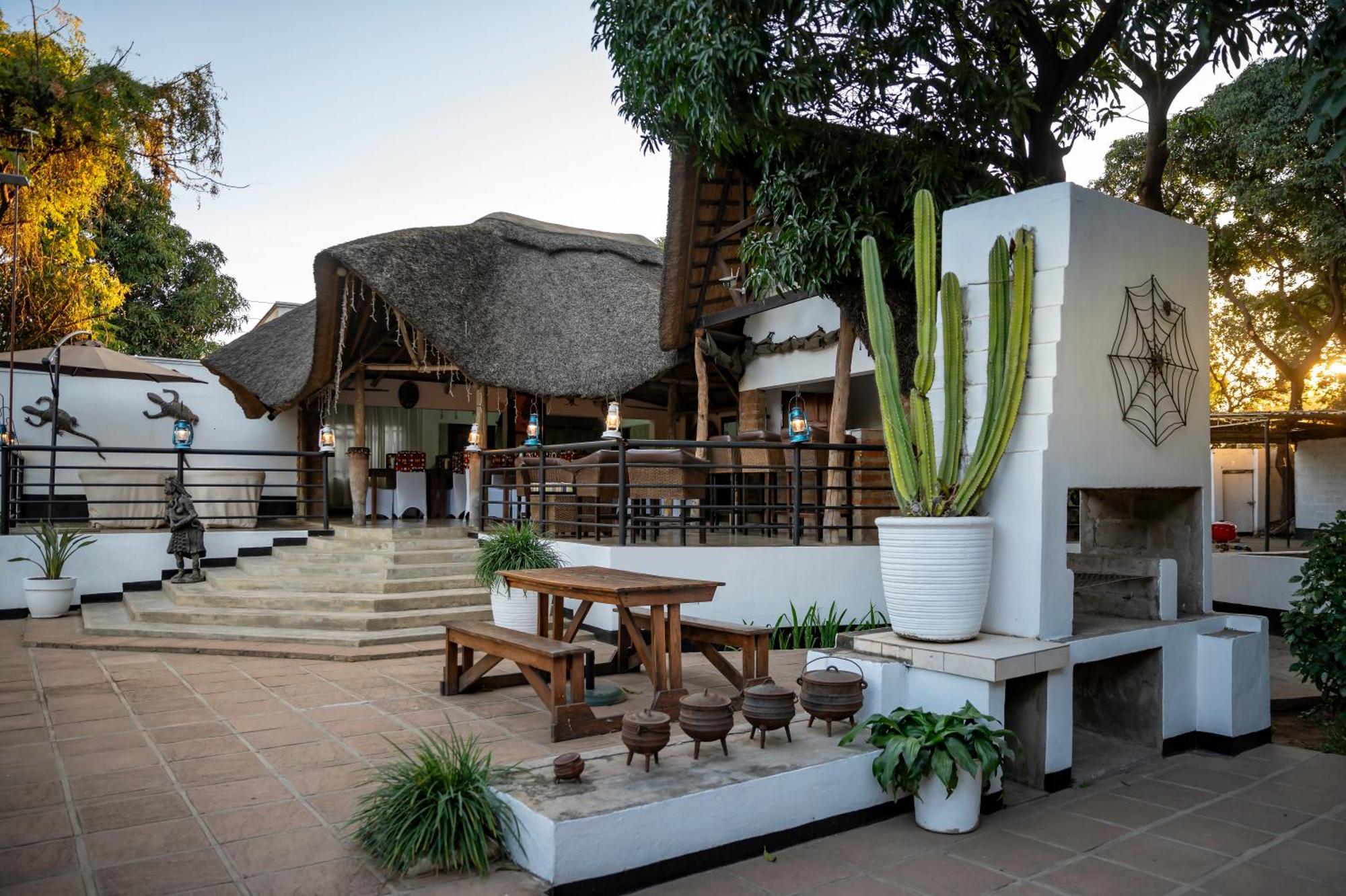 Ngoma Zanga Lodge ลิฟวิงสโตน ภายนอก รูปภาพ
