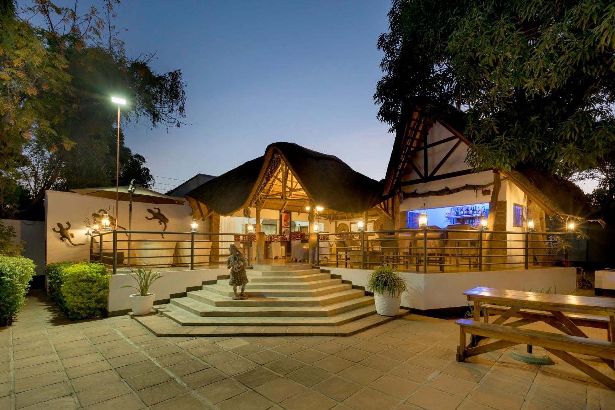 Ngoma Zanga Lodge ลิฟวิงสโตน ภายนอก รูปภาพ
