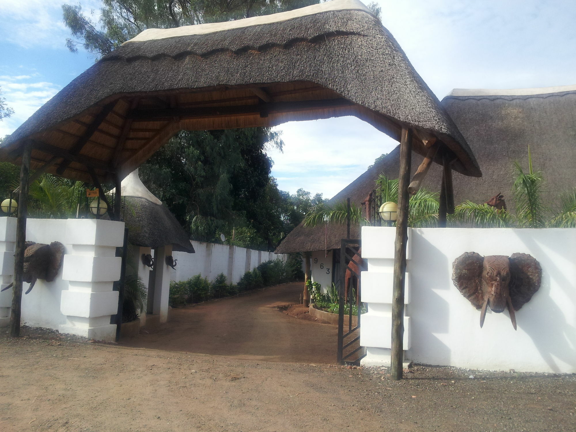 Ngoma Zanga Lodge ลิฟวิงสโตน ภายนอก รูปภาพ
